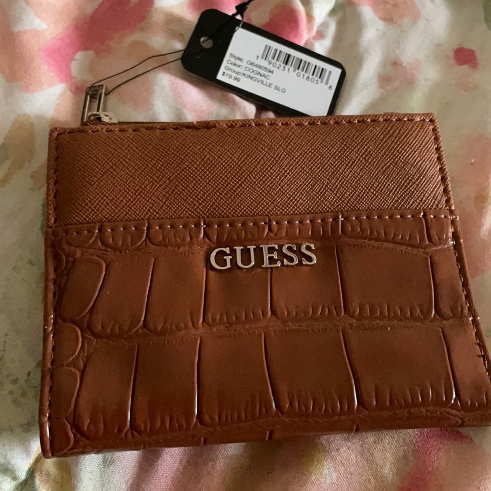 Guess small wallet brand new never used